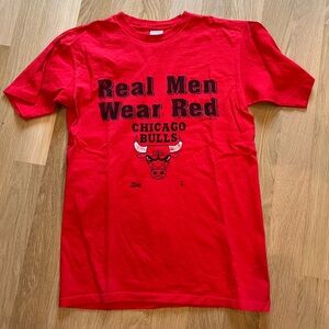 Chicago Bulls - Men’s Large - Real Men Wear Red - the Salem Sportswear OG shirt